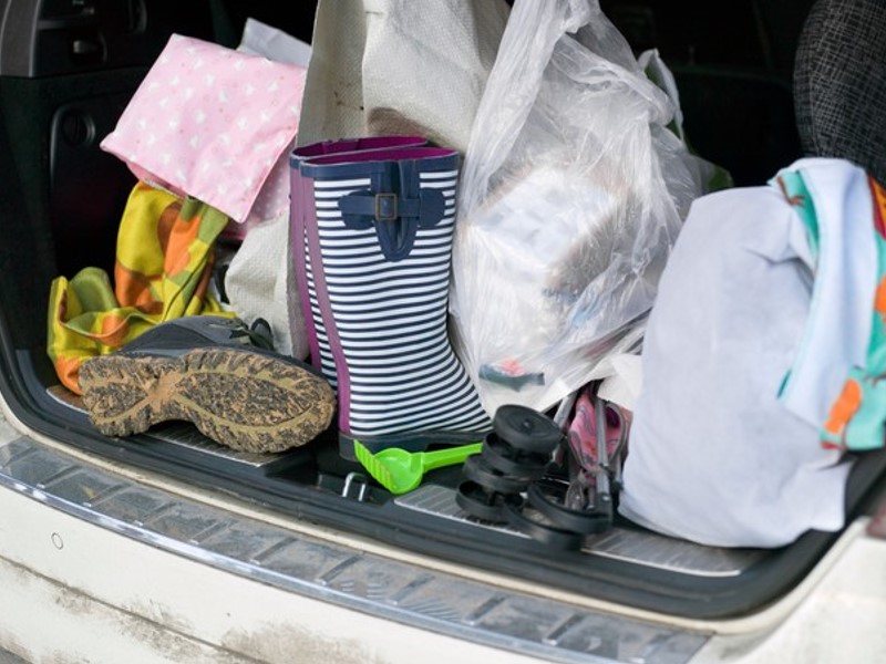 korita za prtljažnik avtomobila